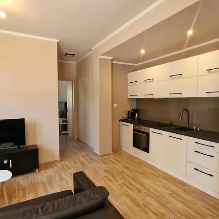 Efi House * Alepou