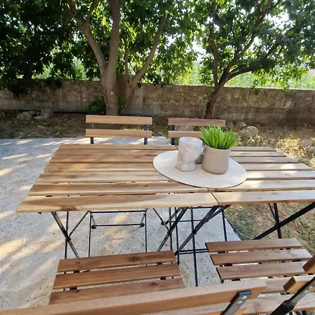 Apartament Efi House Alepou