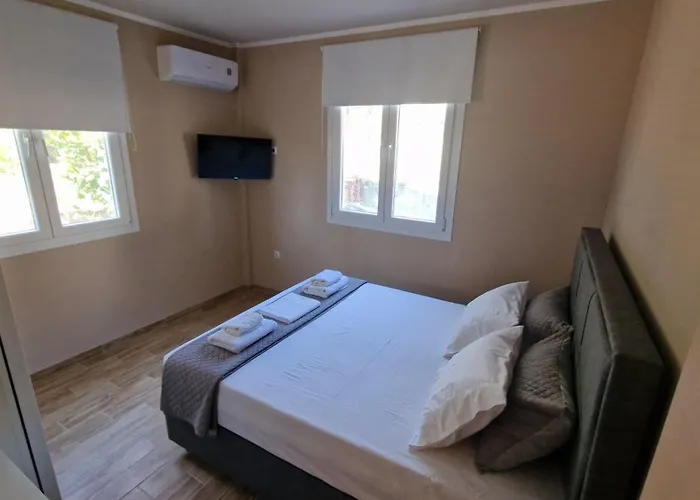 Efi House *