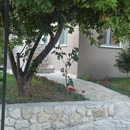 Efi House Αλεπού