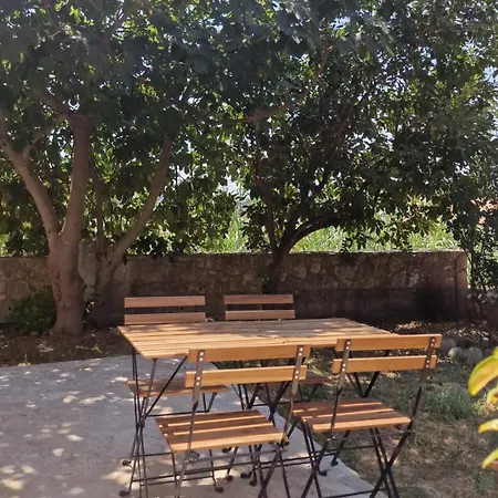 شقة Efi House
