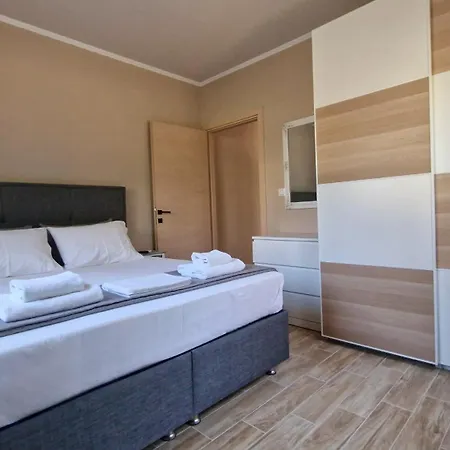 Efi House