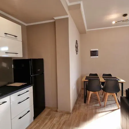 شقة Efi House *