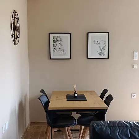 Efi House דירה Alepou