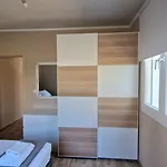 Efi House * Alepú