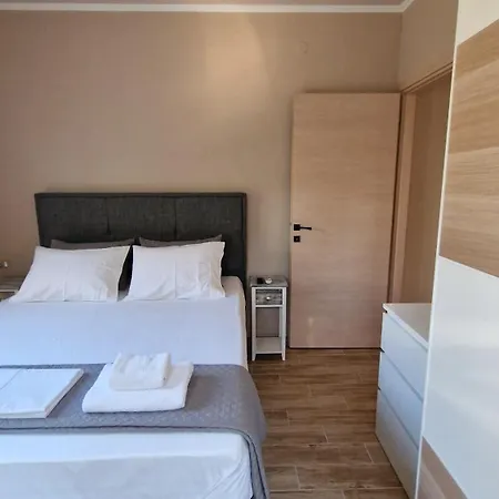 Efi House Апартаменты