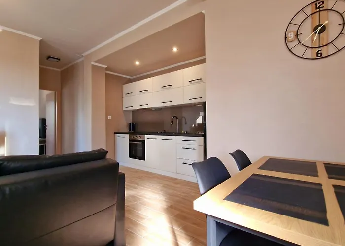 Efi House * Alepou
